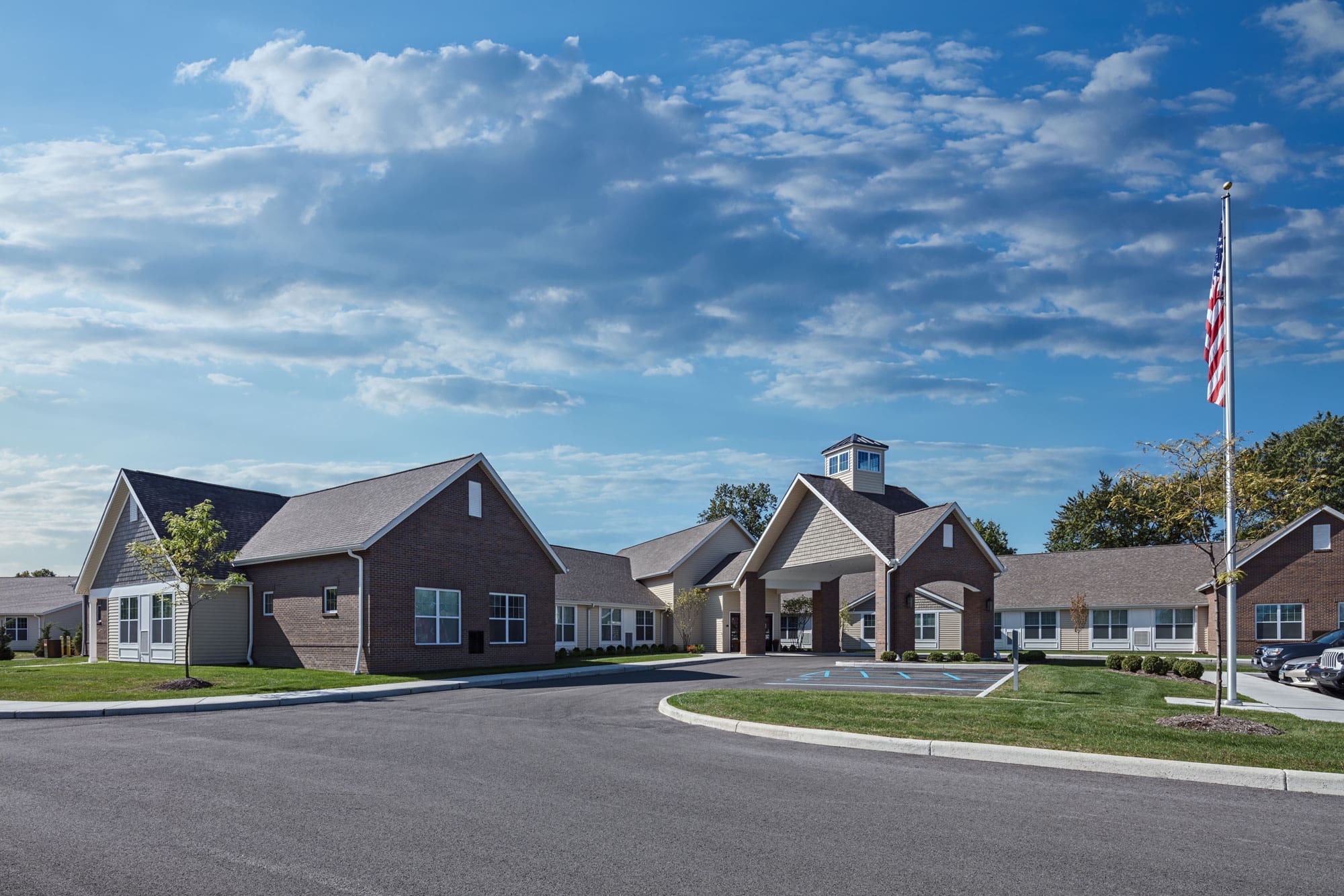 Outdoor view of Charter Senior Living of Oak Openings, IL